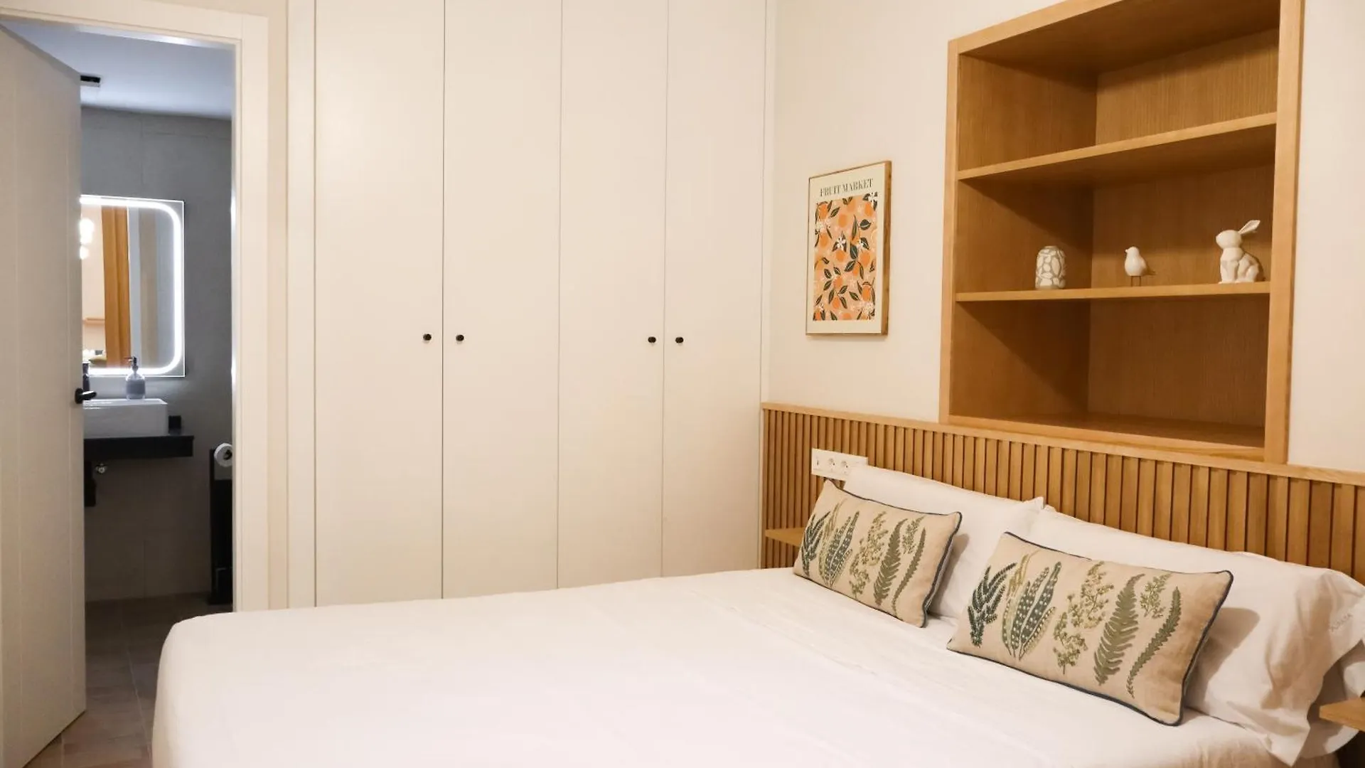 Monkeys Apartments Quintana Q1 Seville Spain